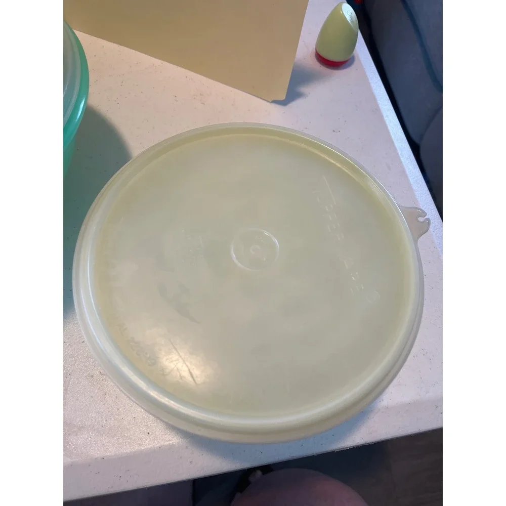 Vintage Tupperware Wonderlier Nesting Bowls Set of 3 Pastel Yellow Peach Green